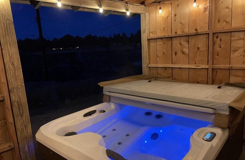 Twin Falls House | Rock Creek Canyon 3BR, Hot Tubs, Sauna, Fire Pit