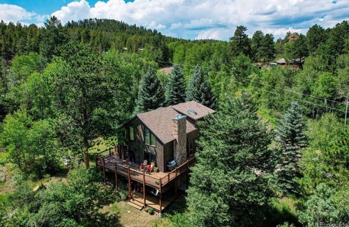 Pleasant Park Corridor Cabin | Rock Mountain View, wrap around deck beautifully secluded.
