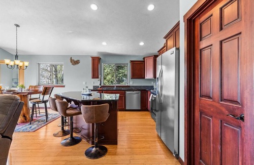 Coeur d'Alene House | Rockford Bay Bliss – Pet-Friendly Home w/Lake View, Fire Pit, Deck, BBQ, Near Marina & Shooters Bar
