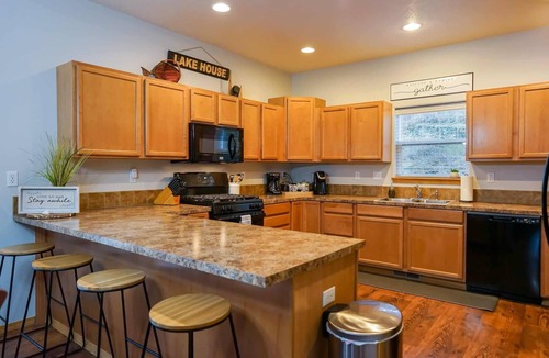 Post Falls House | Rocky Ridge Retreat | Cozy Post Falls Home