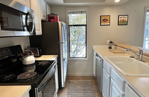 Ketchum Condo | Romantic Condo w/Fireplace, Near Downtown Shops & Dining: Town & Slopes