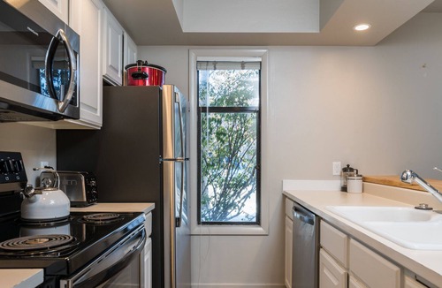 Ketchum Condo | Romantic Condo w/Fireplace, Near Downtown Shops & Dining: Town & Slopes