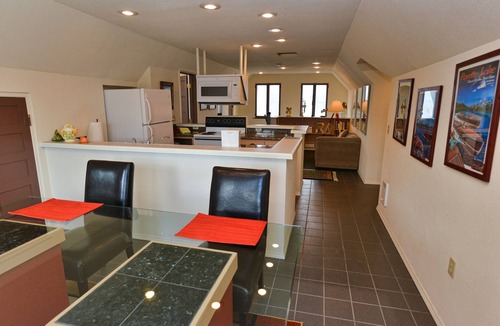 McCall House | Room with a View - Walk to Downtown Restaurants - Payette Lake - Shopping and Beach