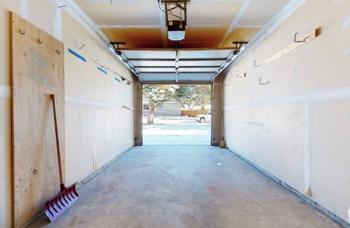 Jackson House | Roomy 2-story home with furnished deck, grill, fireplace, & great location
