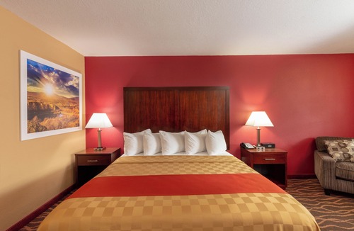 Roseburg Hotel | Rosewood Inn and Suites