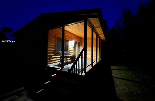 Valley House | Rustic 1 bd 1 ba Cabin at Waitts Lake Resort
