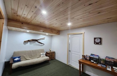 Watauga Apartment | Rustic Basement Cottage on the Watauga River