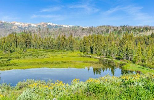 Game Creek House | Rustic Bondurant Cabin: Fish, Hike, & Bike!