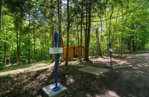 Au Train House | Rustic Bungalow located in a campground