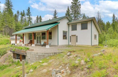 Newport House | Rustic & Modern Home w/Forest Views in Newport!