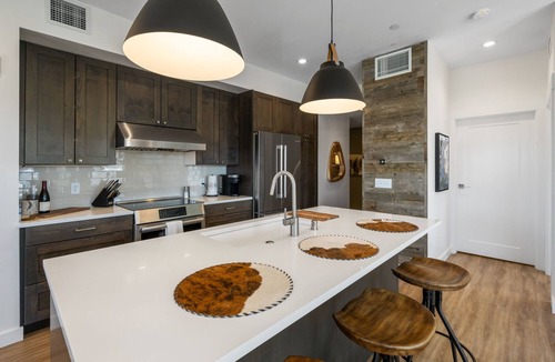 Downtown Bozeman Condo | Rustic Overlook- 30 day rental in the new Merin building in downtown Bozeman!