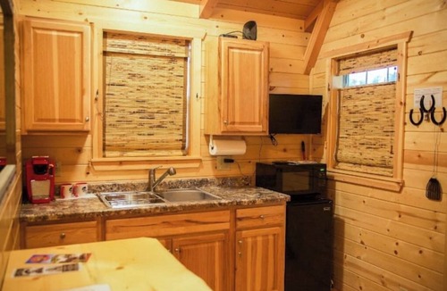 Dayton Cabin | Rustic Ridge Cabins, Charming Dayton Retreat (3 Options!)