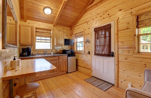 Dayton Hotel | Rustic Ridge Cabins, Charming Retreat (3 Options!)