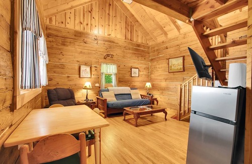 Savanna Cabin | Rustic River Cabin 9