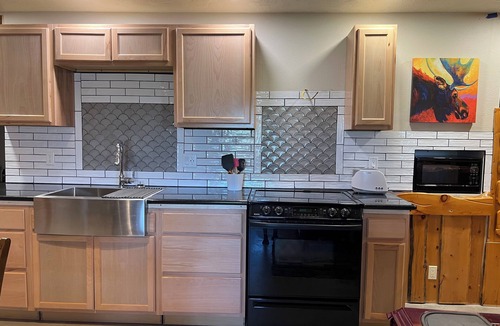 Rexburg House | Salem Pines lost Moose lodge Charming 3-bedroom downstairs suite with AC, WiFi.