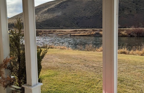 Salmon House | Salmon Riverfront Home Salmon, Challis & Gold Bug. Fishing from back yard.