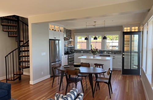 Coupeville Condo | Salty Vons Waterfront Inn on Penn Cove in Coupeville