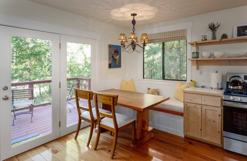Roche Harbor Cottage | San Juan Island, Captains Cottage #101