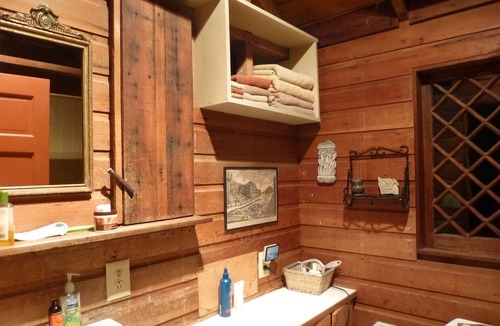 Roche Harbor Cottage | San Juan Island Cottage with View of Sunsets Over Westcott Bay