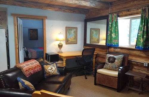 Alberton House | Sanctuary Farm Log Cabin Mountain Getaway