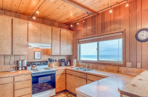 Seal Rock House | Sandalwood