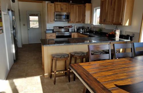 Torrey House | Sandcreek Cottage/Fabulous Views on Five Acres