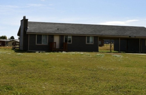 Horse Butte House | Sandhill East Home - Mountain Views, Portable A/C & 15 Minutes to Yellowstone