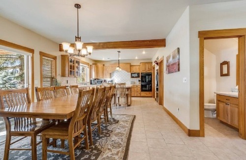 Sagle House | Sandpoint/Schweitzer Mtn Luxury Lake Home avail July 18 to 21 and AUG 23-29