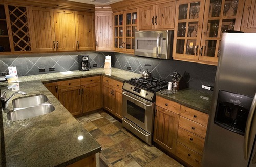 Wilson Resort | Save 50% - Luxurious 3 Bedroom Condo at The Teton Club, right in Teton Village
