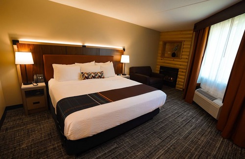 Huron Resort | Sawmill Creek by Cedar Point Resorts