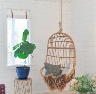 Bainbridge Island House | Scandinavian Cottage by the Sea, Close Walk to Ferry and Town