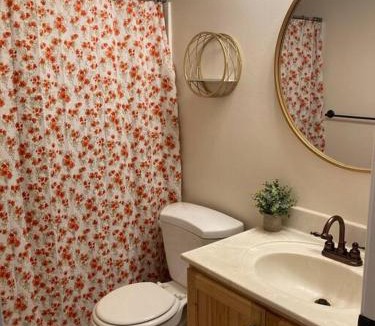 Cedar Hills House | Scenic Mountain Retreat