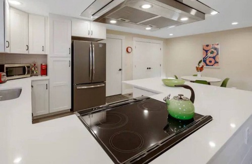 Southeast Boise House | SE Boise Retreat Bown Crossing Garage River