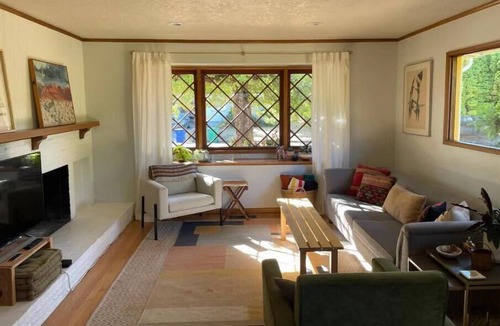 Woodstock House | SE Woodstock Rancher, Walk to the park, Reed College, shopping & great food!