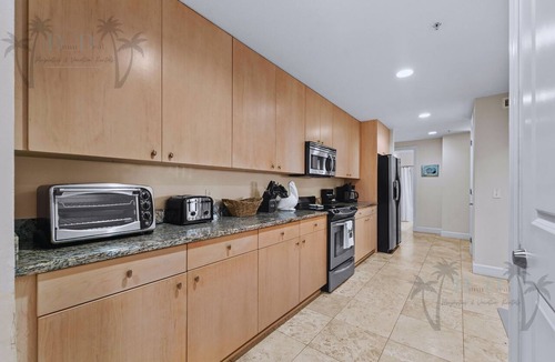 Biloxi Condo | Sea Breeze 601 | Condo with Beach Access!