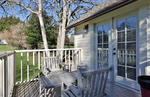 Coupeville Cottage | Sea Breeze Cottage