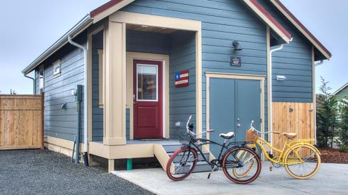 Ocean Shores House | Sea Stars & Stripes Beach Cottage