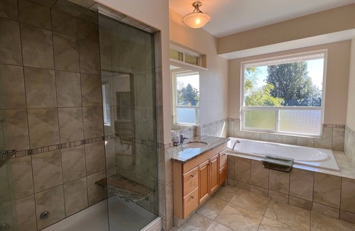 Point Roberts House | Sea to Sky Palace - Monthly rentals in off season, see description for details