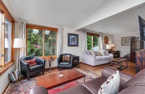 Seabeck House | Seabeck House & Cottage on Hood Canal