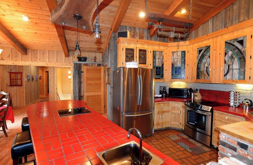 McCall House | Seasons at McCall - Indoor Pool - Game Room - Outdoor Hot Tub - Bar room - Pool table