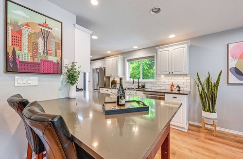 SeaTac House | SeaTac Getaway! Fully Fenced w/Workspace