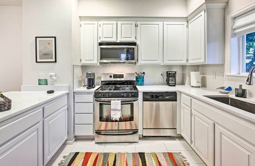 Sunset Hill House | Seattle Townhome, Walk to Golden Gardens Park