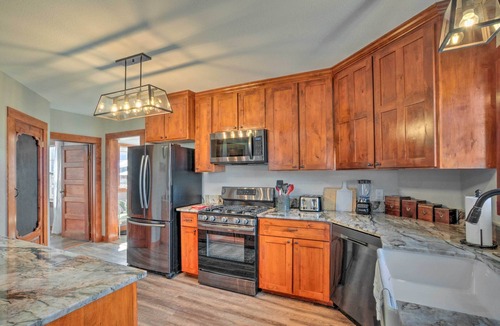 Bonanza House | Secluded Bonanza Home w/Antique Furnishings