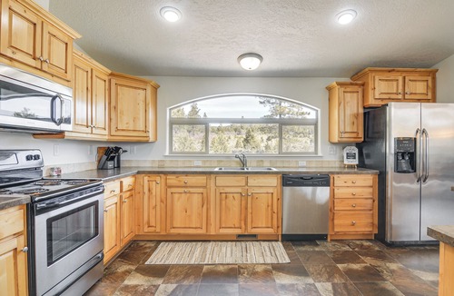 Boulder Cottage | Secluded Boulder House - Next to National Forests!