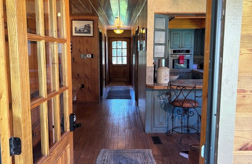 Custer County House | Secluded creek-side ranch house in the heart of Custer County.