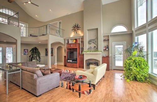 Post Falls House | Secluded Home w/Pool ~ 14 Mi to Coeur d'Alene!