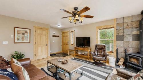 New Meadows House | Secluded New Meadows Retreat Golf & Pool