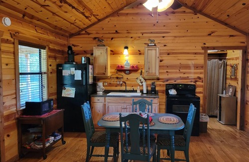 Utopia Cabin | Secluded Ranch Cabin between Garner and Lost Maples