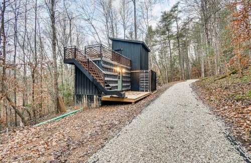 Campton House | Secluded Red River Gorge Cabin w/Rooftop Deck!