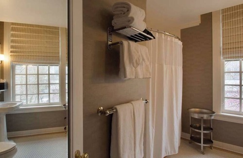 Downtown Portland Hotel | Sentinel | Deluxe King | Historic Charm, Boutique District, Creative Hub